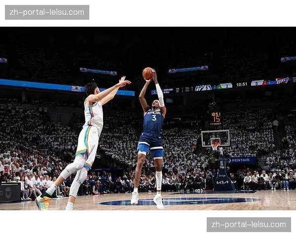 森林狼麦克丹尼尔斯领防价值凸显 但进攻端参与度低导致四打五局面频现 森林狼麦克丹尼尔斯领防价值凸显 但进攻端参与度低导致四打五局面频现